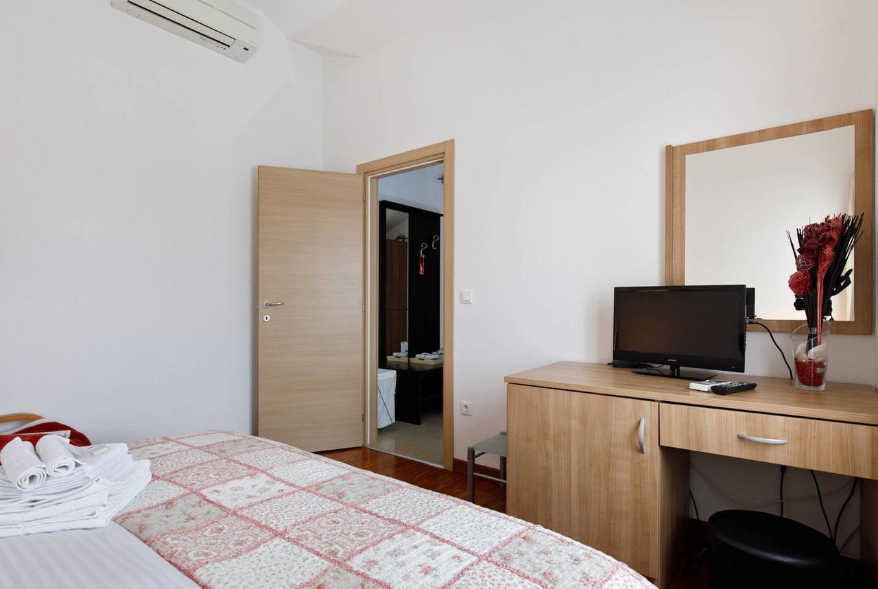 Apartments & Rooms Villa Maslina Trogir Kültér fotó